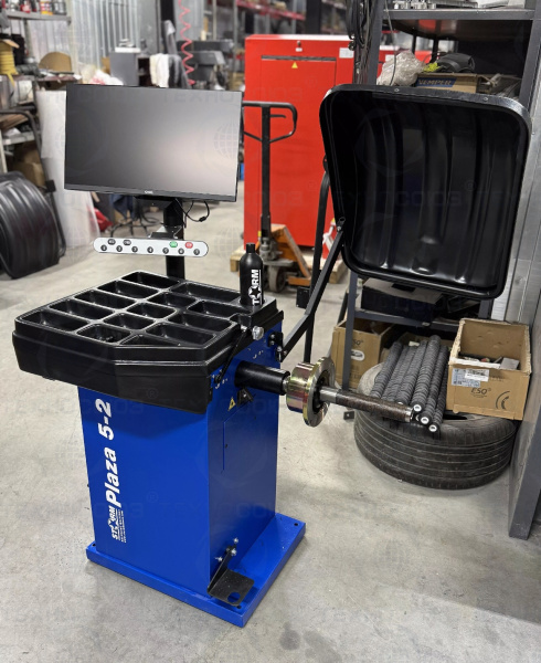 Балансировочный станок для колес легковых автомобилей Plaza 5-2S